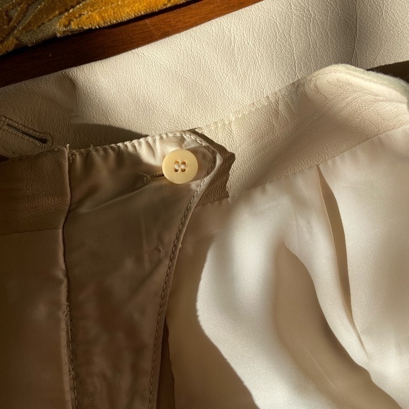 Sienna studio supple cream leather vest pant set ,high waisted pants vest fitted - Picture 5 of 11